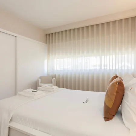 Liiiving In - Foz Seaside Lägenhet